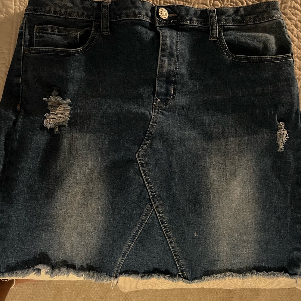 YMI blur jean skirt size 12-14